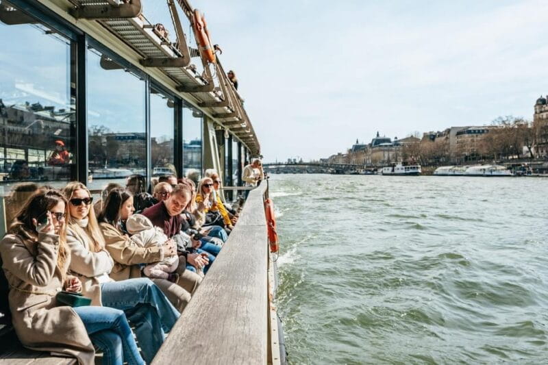 Paris: Seine Cruise and Macaron Tasting by the Eiffel Tower - Navigating Your Paris Experience: A Detailed Breakdown