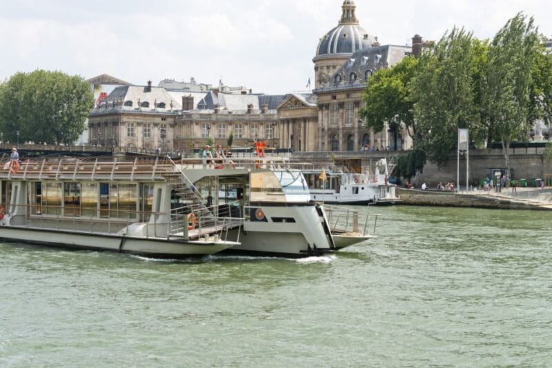 Paris: Seine River Cruise and 3-course Bistro Lunch - Frequently Asked Questions
