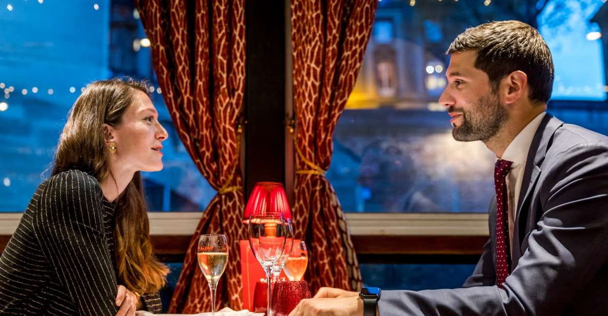 Paris: Seine River Cruise With 3-Course Dinner & Live Music - Key Points