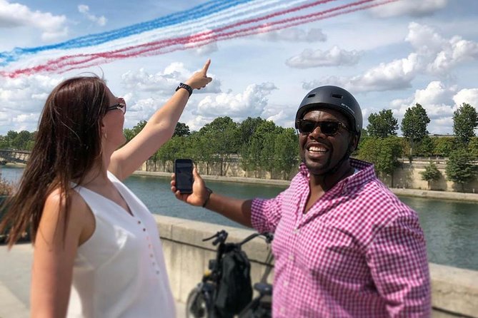 Paris Sightseeing Family Friendly Guided Electric Bike Tour - Tour Details and Inclusions