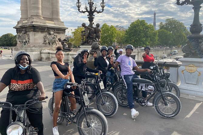 Paris Sightseeing Family Friendly Guided Electric Bike Tour - Electric Bike Handling Briefing