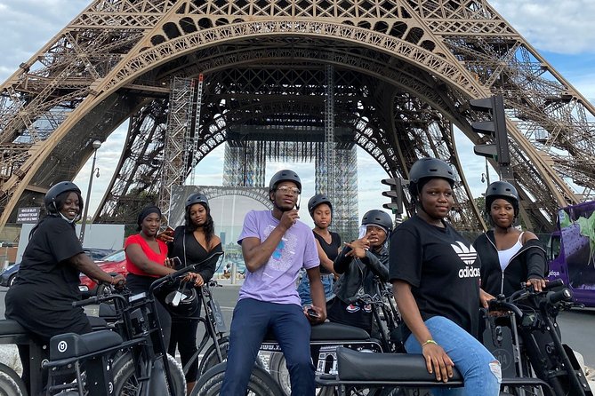 Paris Sightseeing Family Friendly Guided Electric Bike Tour - Visiting Paris Landmarks and Attractions