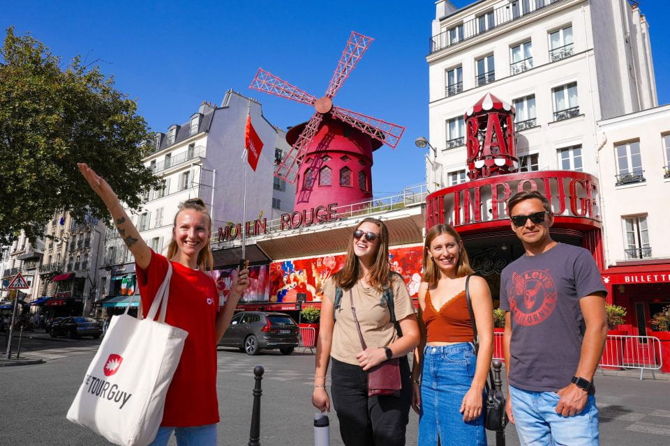 Paris: Top 30 Sites Tour With Expert Guide - Montmartre Photoshoot and Tour