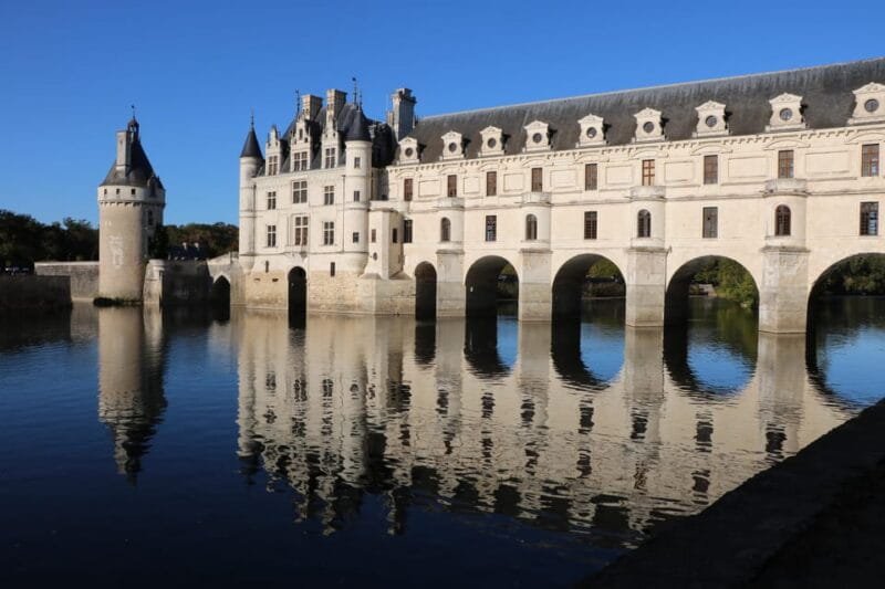 Paris VIP: Loire Valley Chauffeur Driven Full Day Tour 12hrs - Exploring the Loire Valley: A 12-hour Journey in Style and Substance