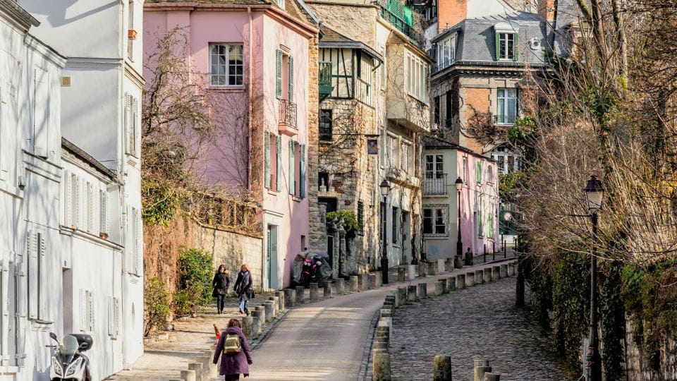 Paris: VIP Montmartre Walking Tour With Private Wine Tasting - Important Information