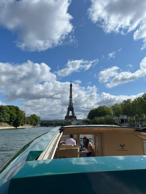 Paris: VIP private cruise on the Seine with champagne and macaroons - The Experience: A Closer Look at What You’ll Encounter
