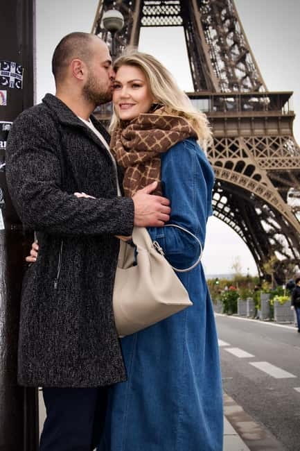 Paris: VIP Private Photo Tour - Eiffel Tower & Louvre - What to Expect on the Tour: A Day in Your Paris Photo Journey