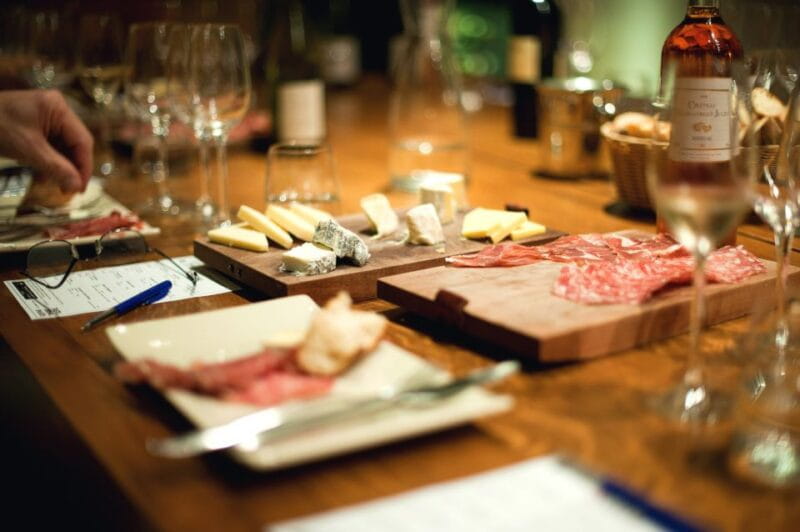 Paris: Wine and Cheese Lunch - Who Will Love This Experience?