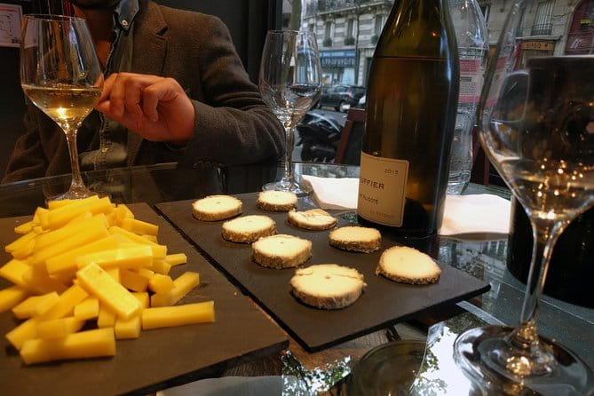 Paris Wine and Cheese Tastings Class near Le Marais - Overview of the Paris Wine and Cheese Tasting Experience