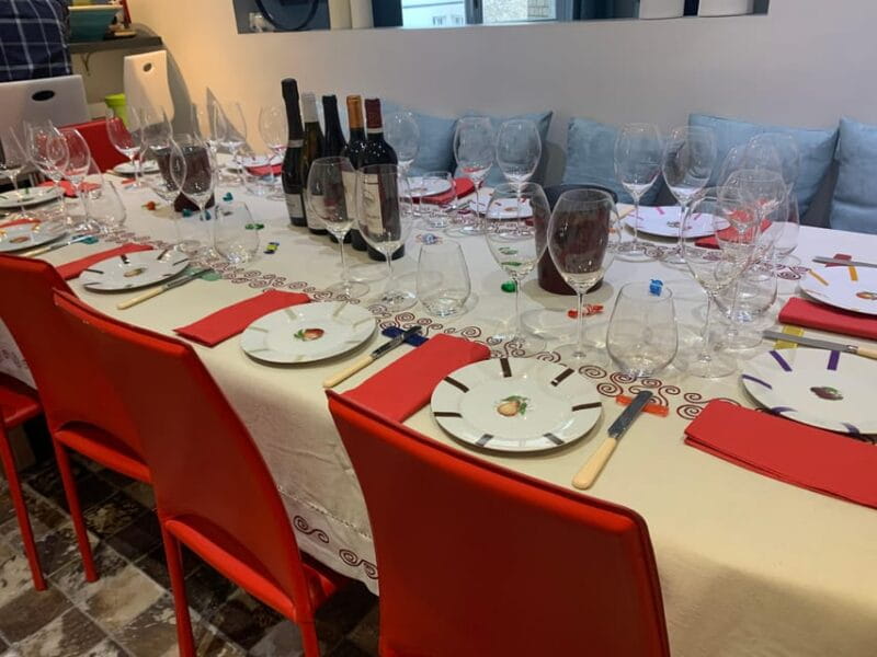 Paris: Wine tasting in a typical French apartment (max 6) - Why This Experience Offers Great Value