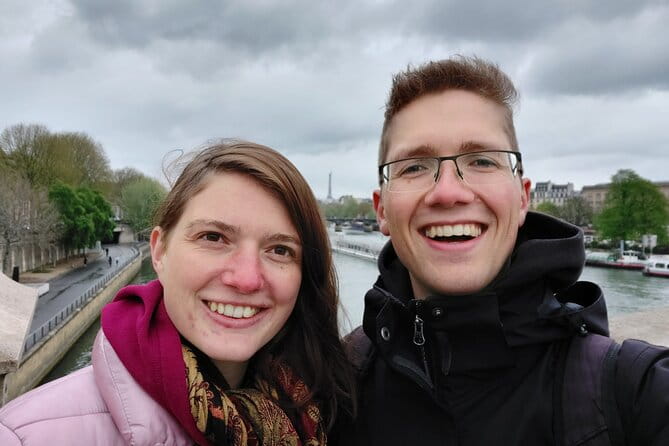 Paris WWII: Occupation & Liberation Exploration Game and Tour - Discovering Paris WWII: An Unconventional Tour