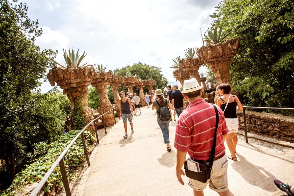 Park Güell: Guided Tour With Skip-The-Line Entry Ticket - Things To Know