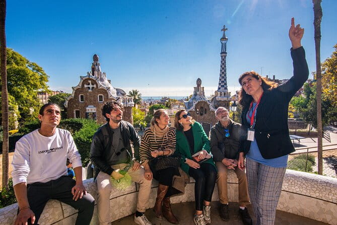 Park Guell Small Group Guided Tour with Skip the Line Ticket - Who Should Book This Tour?