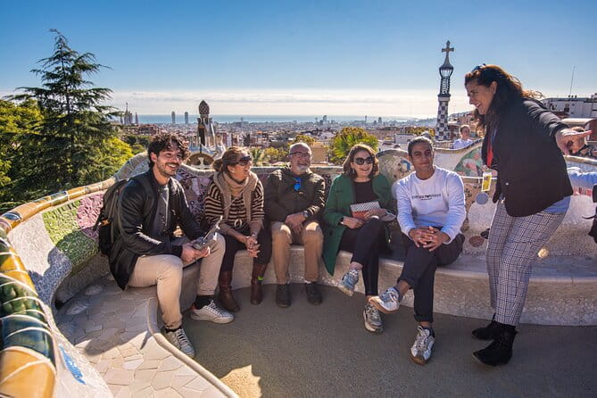 Park Guell Small Group Guided Tour with Skip the Line Ticket - Transportation and Accessibility Details