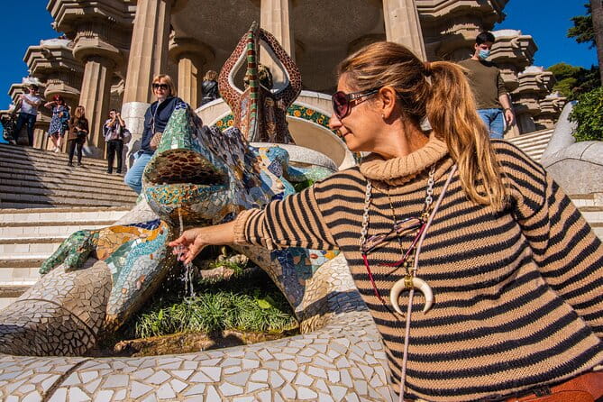 Park Guell Small Group Guided Tour with Skip the Line Ticket - FAQs