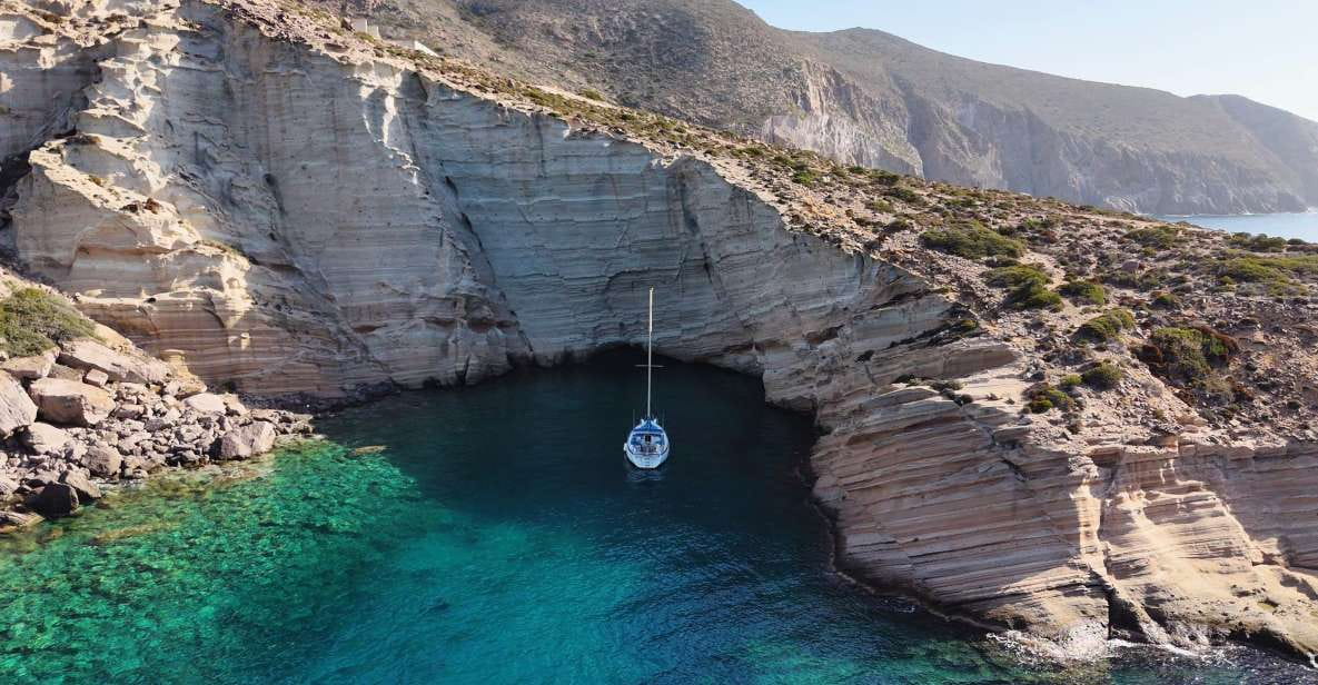 Paros Antiparos: Full-Day Sailing Cruise With Lunch & Drinks - Included Amenities