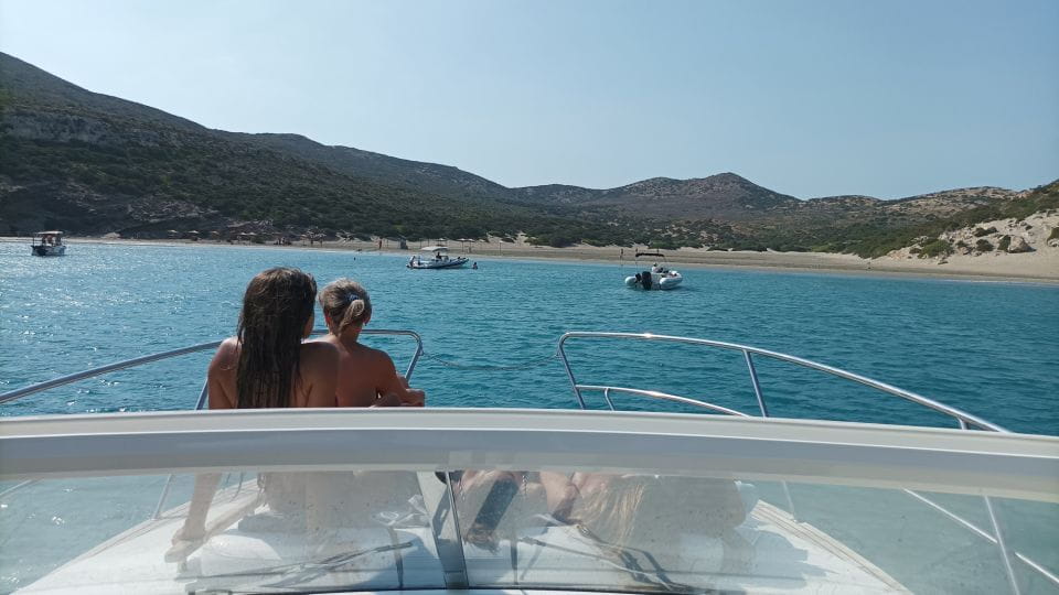 Paros: Private Luxury Boat Day Trip With Snacks and Drinks - Onboard Experience