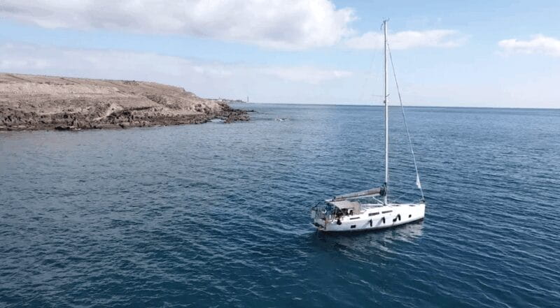 Pasito Blanco : Private sailing tour with food & drinks - Starting the Day: A Warm Welcome and a Toast