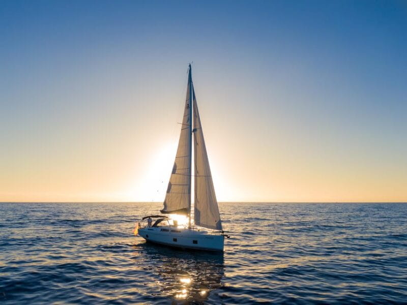 Pasito Blanco : Private sailing tour with food & drinks - Excellent Food and Beverage Offerings