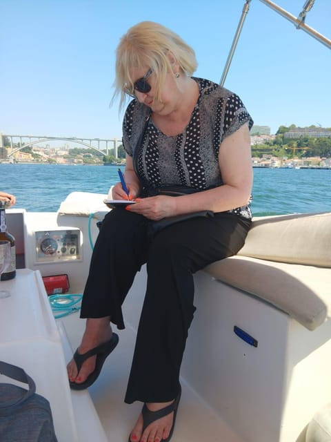 Passeio Barco 6 Pontes Douro com degustação vinho do Porto - Key points / Takeaways