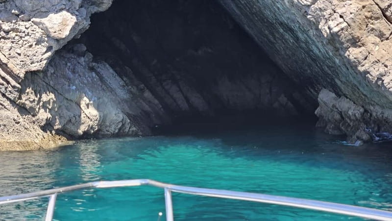 Passeio de Barco em Sesimbra (Publico/Compartilhado) - The Comforts and Practicalities of the Tour