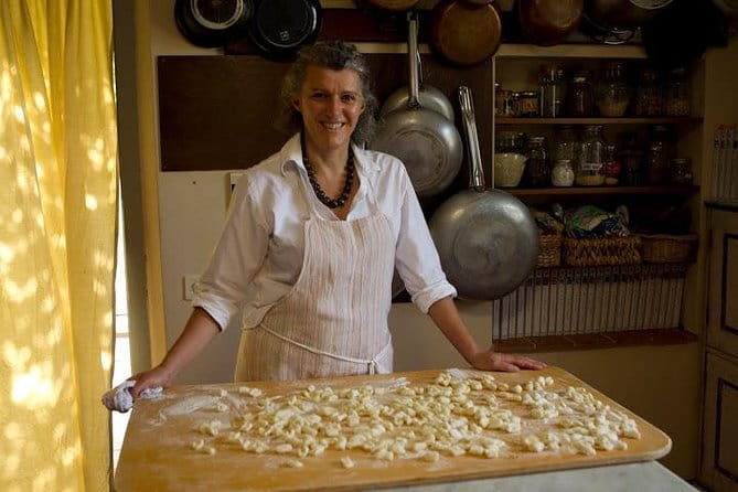 Pasta and Pizza cooking class in Cortona - Key Points / Takeaways