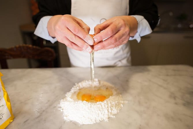 Pasta and Tiramisu class with Mamma in Spoleto - Logistics and Value