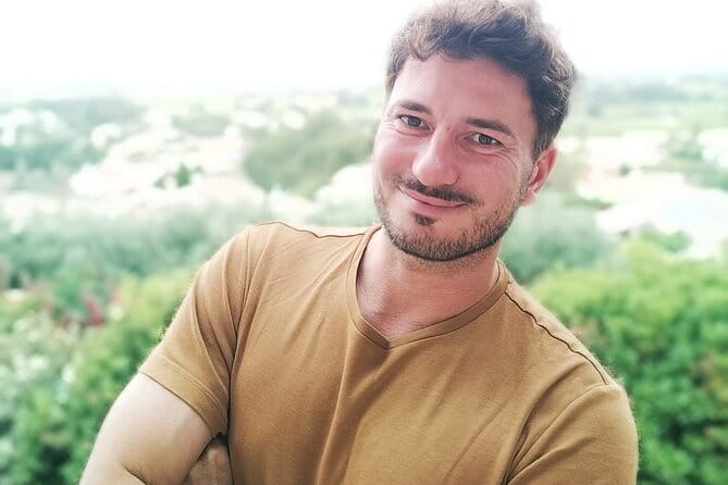 Pearls of Luberon : Gordes, Rousillon & Sénanque Abbey - Entering The Heart of Provence: What the Tour Offers