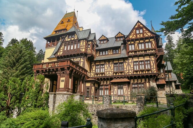 Peles and Cantacuzino Castles Small Group Day Tour from Brasov - Exploring Romania’s Regal Heritage: Peles and Cantacuzino Castles Small Group Tour