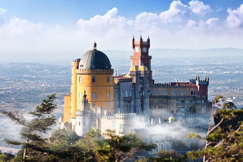 Pena Palace Fast Track, Sintra and Cascais Full-Day Tour - A Detailed Look at the Pena Palace Fast Track, Sintra and Cascais Full-Day Tour
