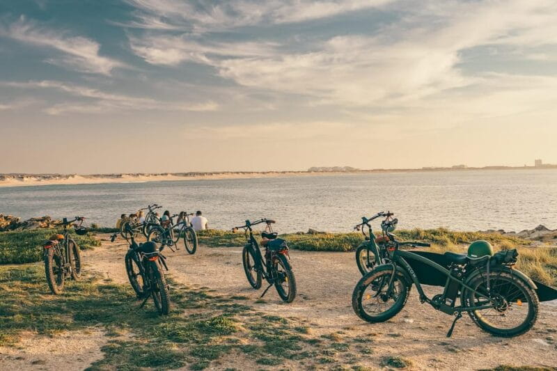 Peniche: Sunset E-Bike tour with 'aperitivo' - FAQ