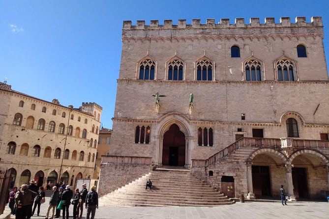 Perugia Highlights Private Tour with Local Guide - Exploring Piazza IV Novembre and the Heart of the City