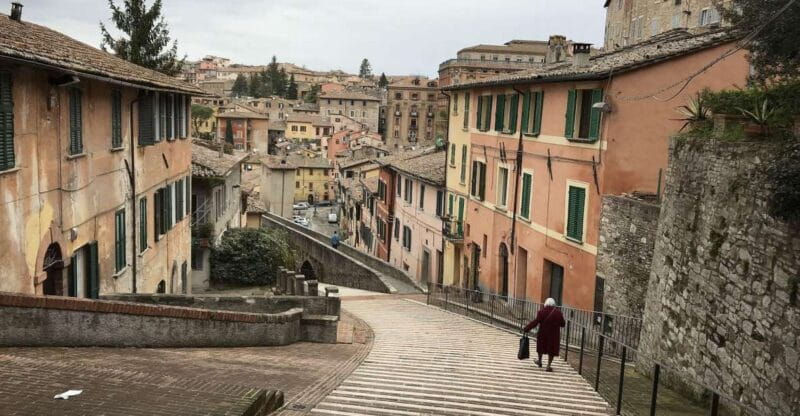 Perugia Private Guided Walking Tour - Walking Through Perugia’s Layers of History