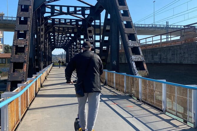 Pescara tour by e-scooter or bike among art, flavors and shopping - FAQ