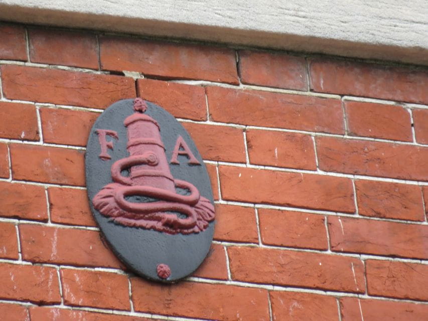 Philadelphia: Colonial Philadelphia Walking Tour - Christ Church and Churchyard