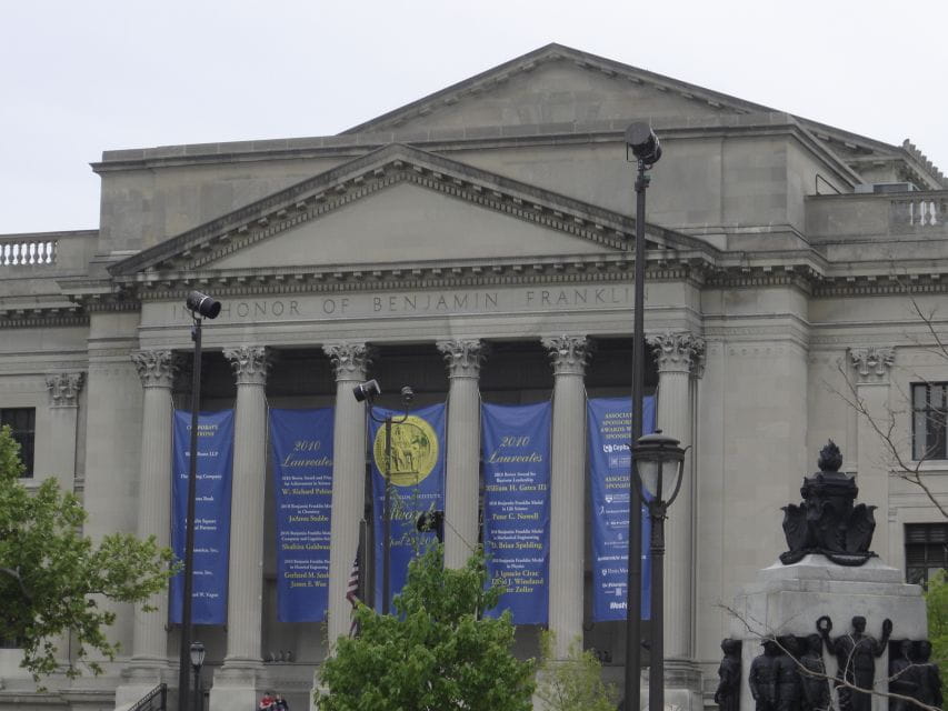 Philadelphia Museums Self-Guided Walking Tour Scavenger Hunt - Activities and Challenges