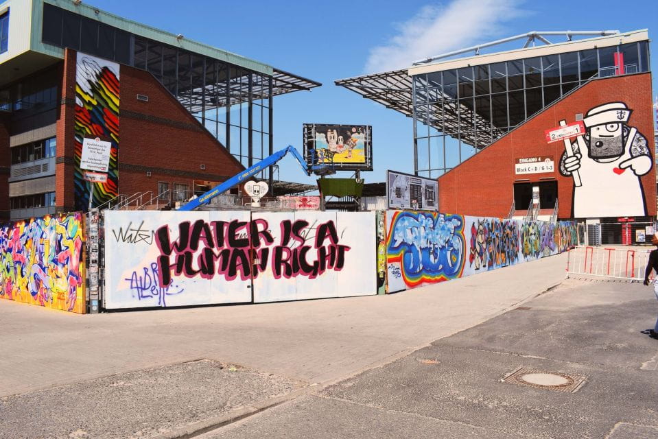 Photo Tour: Intruiging St. Pauli - Booking and Cancellation Information