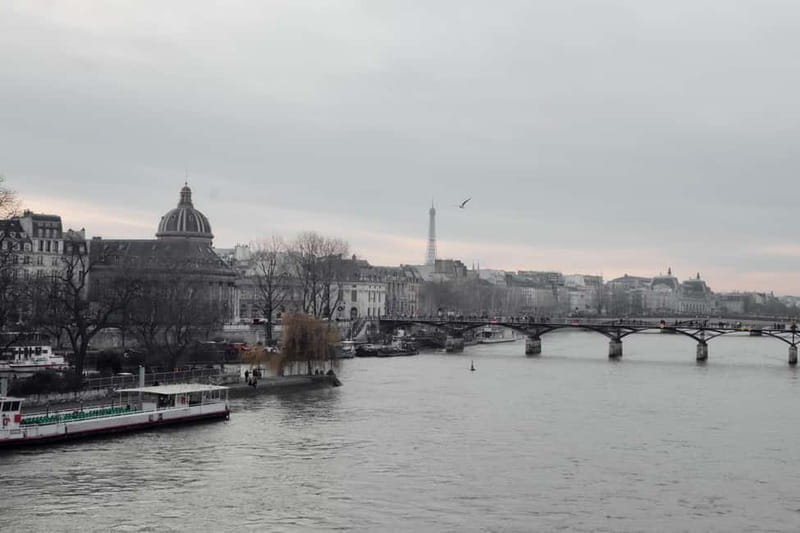 Photo Workshop in Paris sightseeing Notre Dame and Louvre - Navigating Logistics and Value for Money