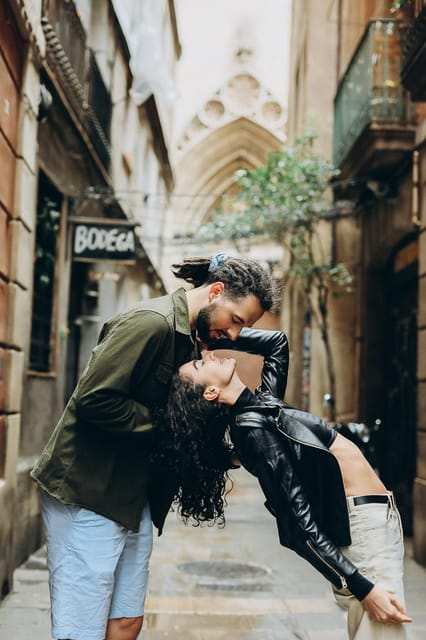 Photographer in Barcelona - Discovering Barcelona’s Charm with a Private Photoshoot