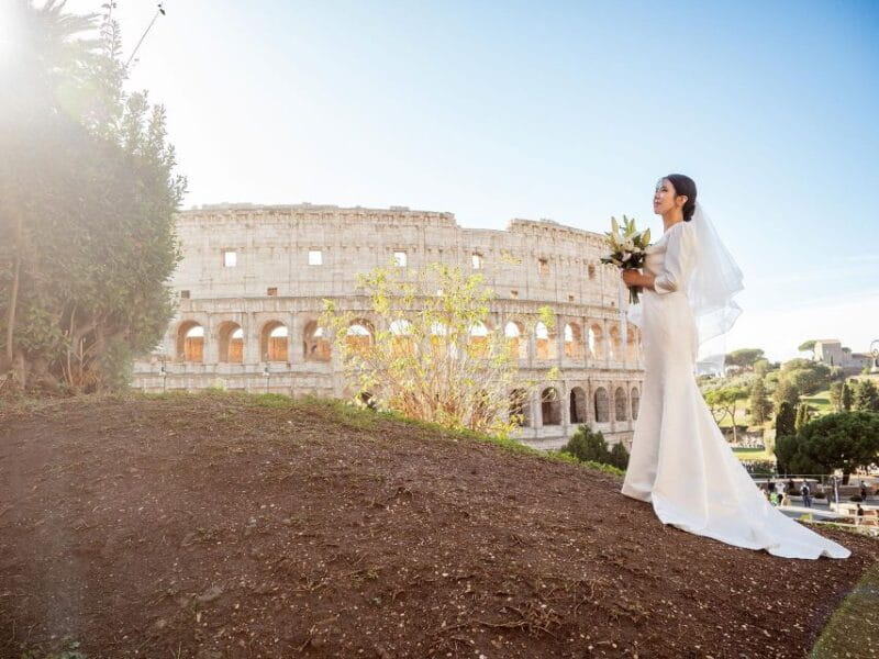 Photoshoot from Trevi Fountain to Colosseum with a local - Who Will Love This Experience?