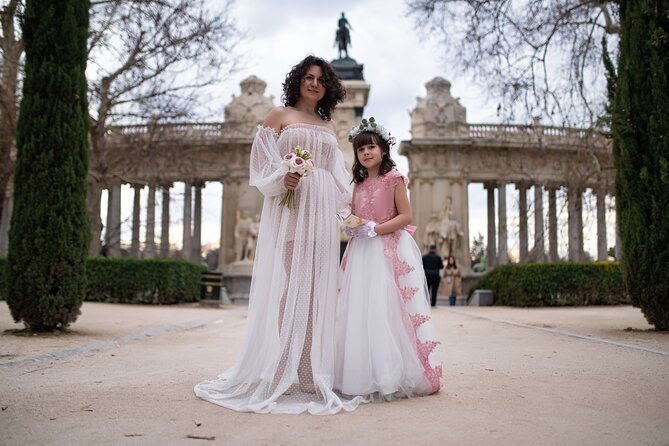 Photoshoot in Madrid - Outfit Guide for Customers