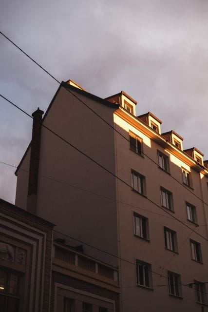 Photowalk With a Fine Art Photographer in Vienna City Centre - Comfortable Attire