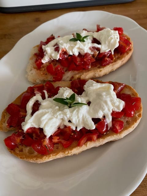 Pic Nic in centuries-old olive grove in Matera - Key points / Takeaways