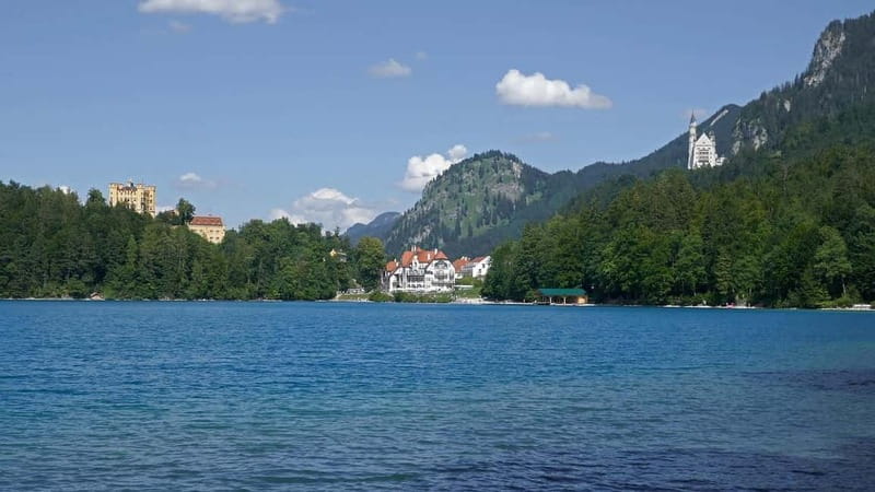 Pick-up from Munich: Hike to Neuschwanstein Castle - Post-Castle Relaxation and Bavarian Dinner