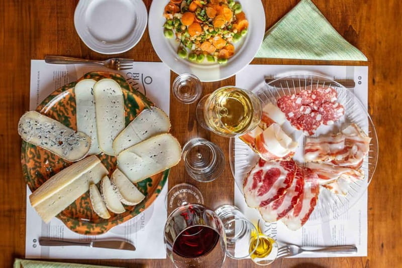 Pienza: guided tasting of Orcia DOC wine and organic EVO oil - Logistics and Practical Tips