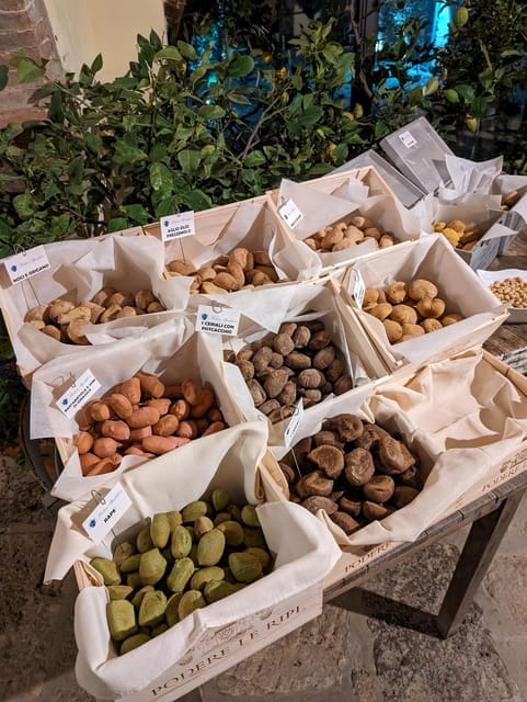 Pienza: New Years Eve Dinner in an ancient Tuscan farmhouse - Timing, Group Size, and Practicalities