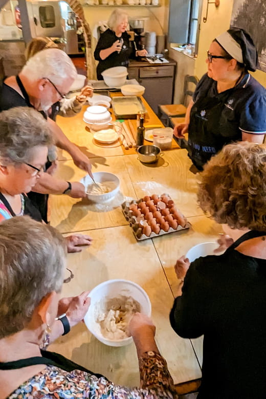 Pienza: Tuscan Cooking Class of Homemade Pastas and Cantucci - Price and Logistics: A Fair Investment