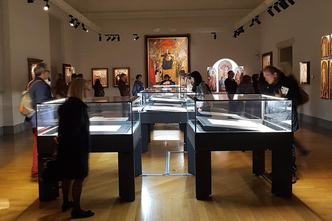 Pinacoteca Ambrosiana and da Vinci's Codex Atlanticus admission in Milan - An In-Depth Look at the Experience