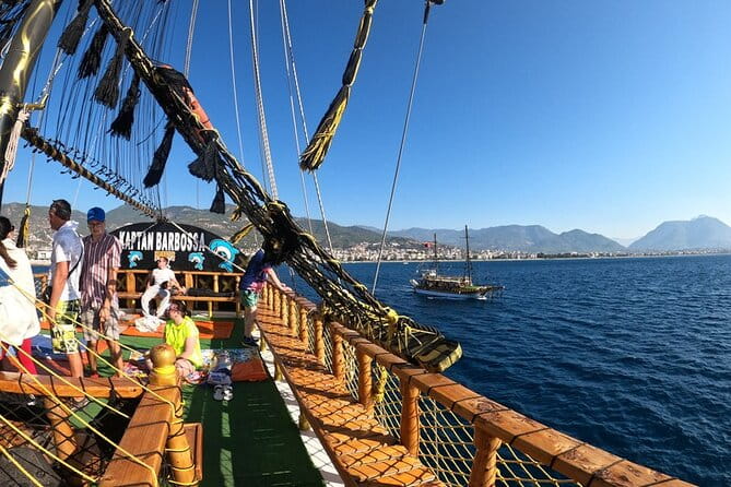 Pirate Boat Tour in Alanya: A Relaxing Day Out with Lunch - An In-Depth Look at the Pirate Boat Tour in Alanya