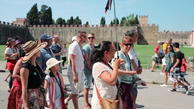 Pisa: Half-Day Afternoon Tour from Florence - The Guides: Knowledge, Friendliness, and Humor